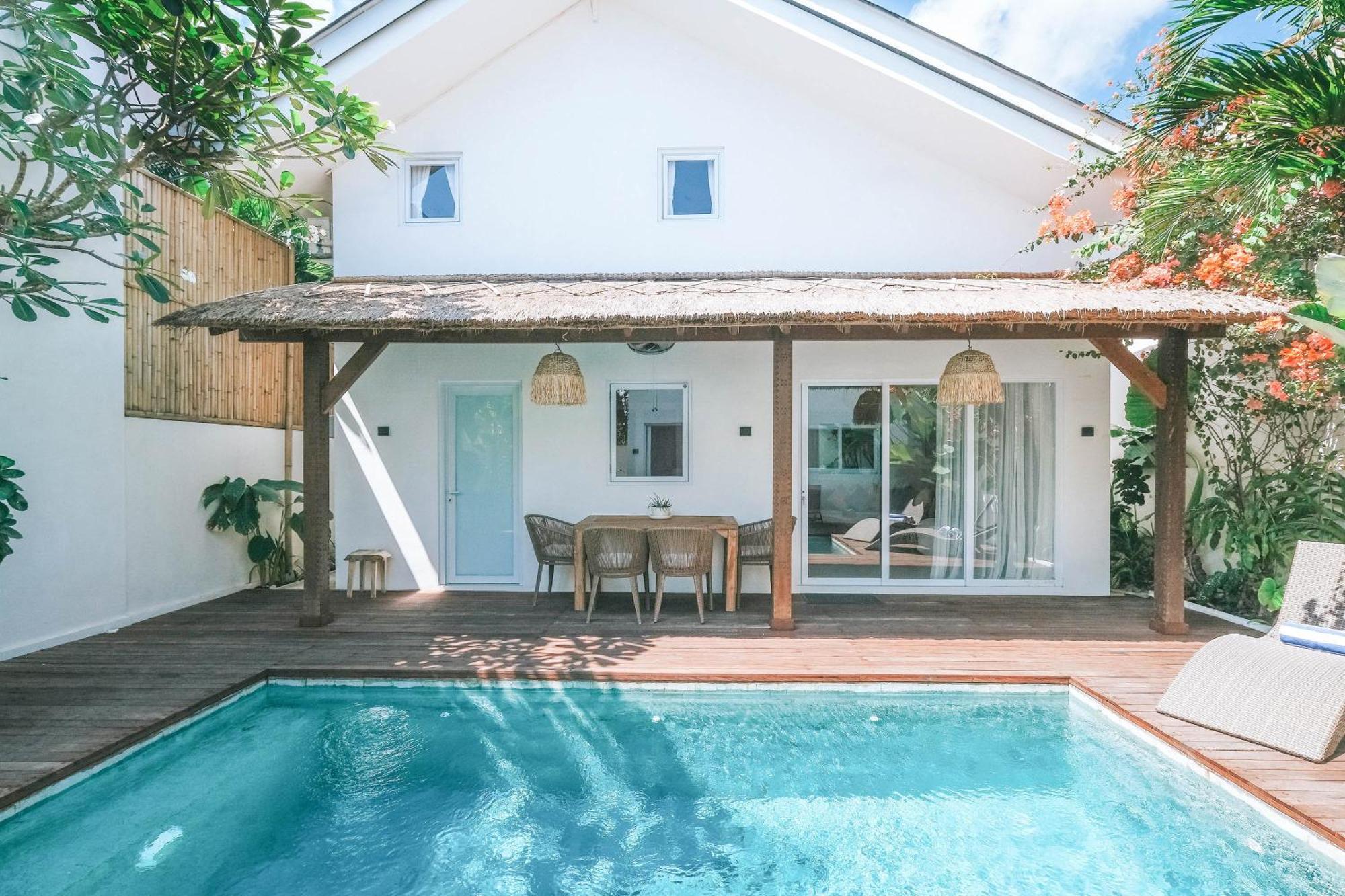 Sun & Moon Villa Canggu Exteriör bild